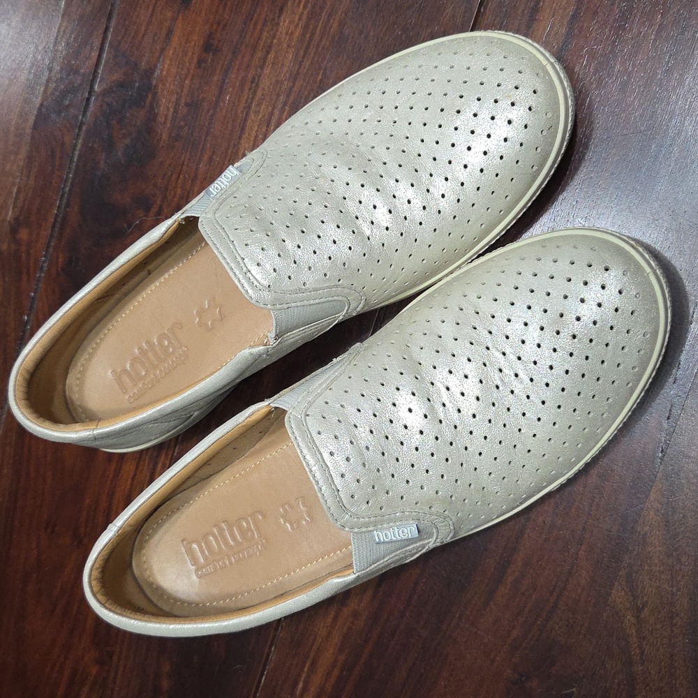 Hotter Women's Perforated Gold Loafer Daisy US 8.5